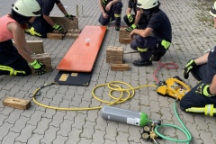 Teilnehmer am Unterbauen