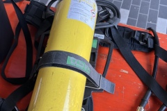 Flaschenwechsel beim Pressluftatmer