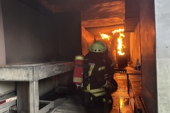 2022-12-03-brandcontainer7