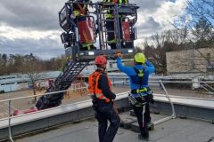 D7FCE7A5-DB67-4C7F-B123-5FD0EA6A4323